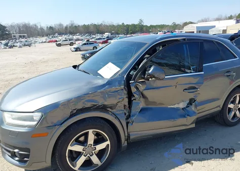 2015 Audi Q3 2.0T Premium Plus z USA, uszkodzony, nr VIN WA1EFCFS7FR008321